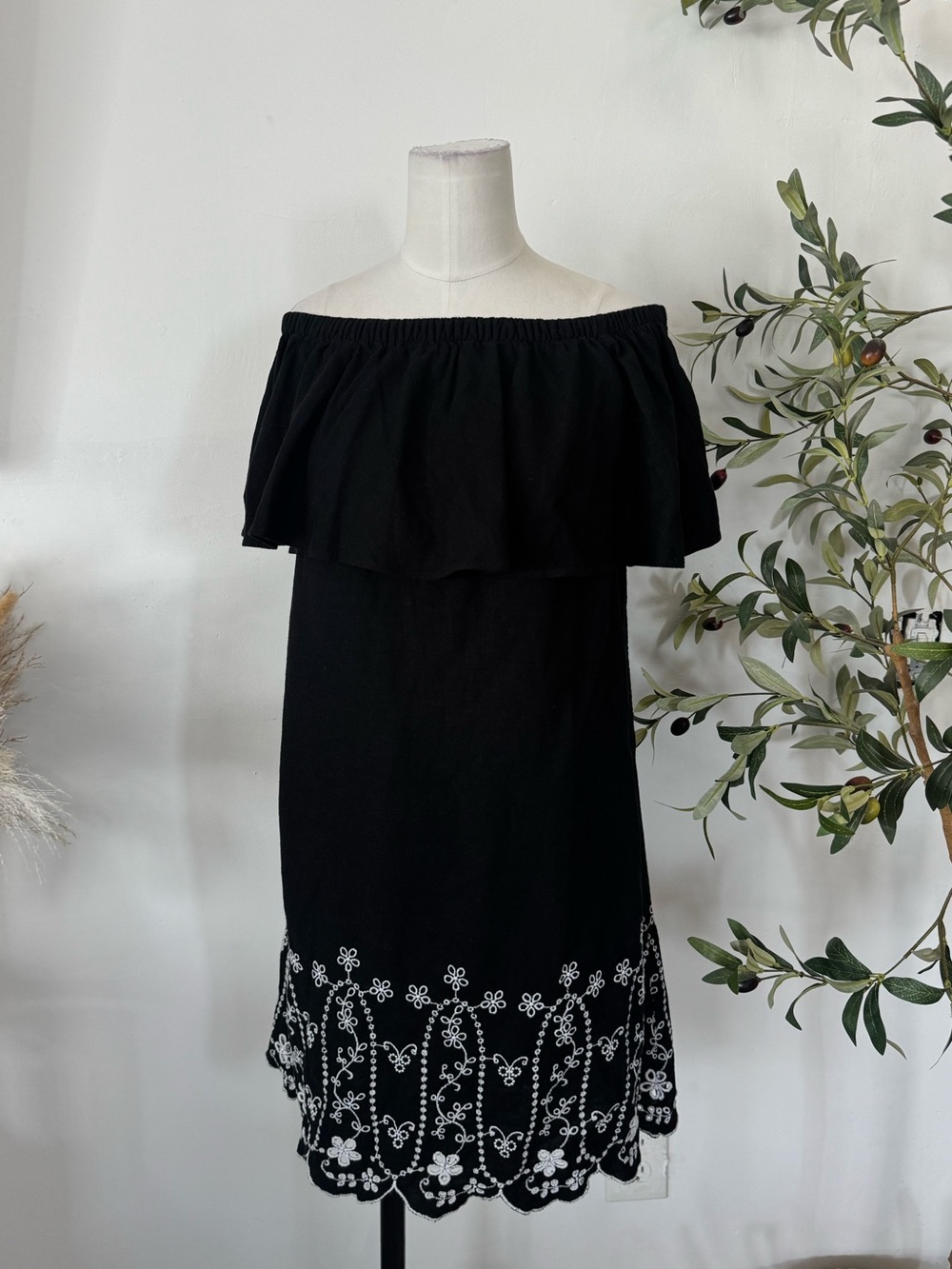 Old Navy Black Linen Blend Off Shoulder Midi Dress Size S Embroidered Scallop He